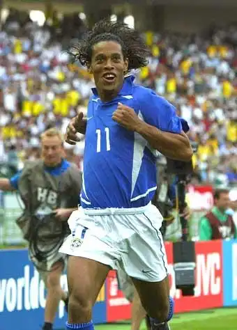 俱樂部曾因 俱樂部曾因