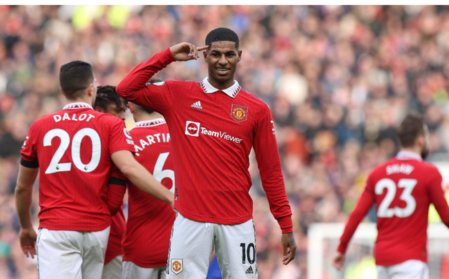 中展现出 中展现出